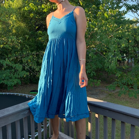 Beautiful Old Navy Dress! - Picture 2 of 6